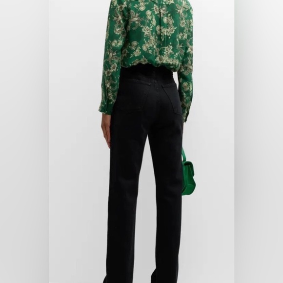 Alice + Olivia Eloise Blouse - Green Floral Button-Front Long-Sleeve Blouse - Picture 3 of 7